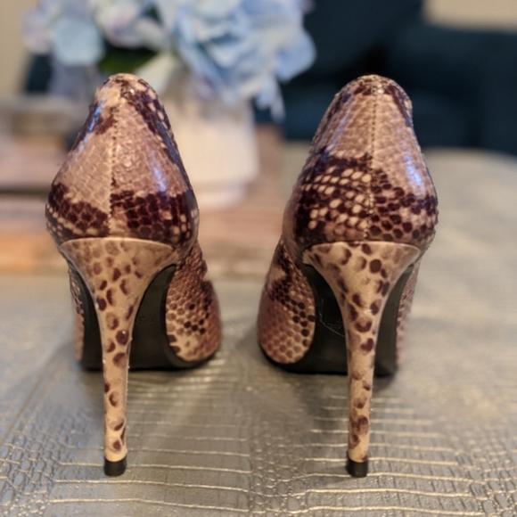 Snakeskin Zara Pumps - Picture 2 of 4